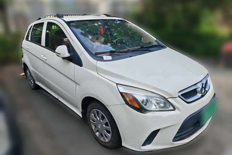 Used BAIC Senova D20 2015 Sedan 1.3L Manual Joy Edition Front Right 45 Deg