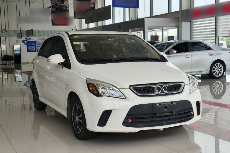 Used BAIC Senova D20 2015 Hatchback 1.5L Manual Lotte Edition Front Right 45 Deg