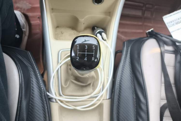 Used BAIC Senova D20 2015 Hatchback 1.3L Manual Leisure Edition Gear Lever