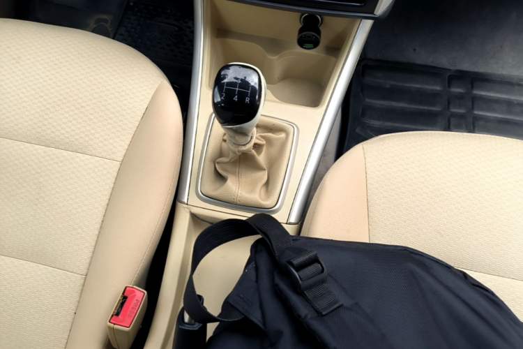 Used BAIC Senova D20 2015 Hatchback 1.3L Manual Leisure Edition Gear Lever