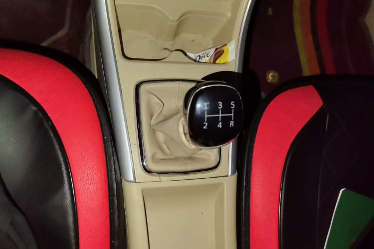 Used BAIC Senova D20 2015 Hatchback 1.5L Manual Lotte Edition Gear Lever