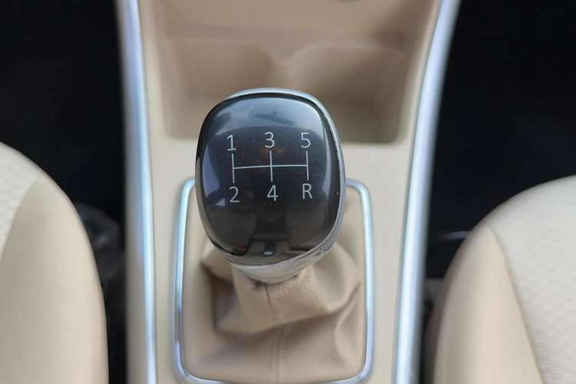 Used BAIC Senova D20 2015 Hatchback 1.5L Manual Lotte Edition Gear Lever