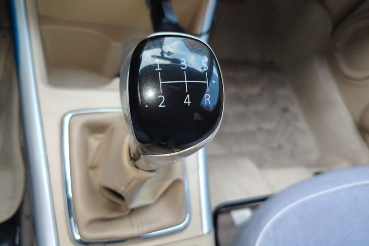 Used BAIC Senova D20 2015 Hatchback 1.5L Manual Lotte Edition Gear Lever