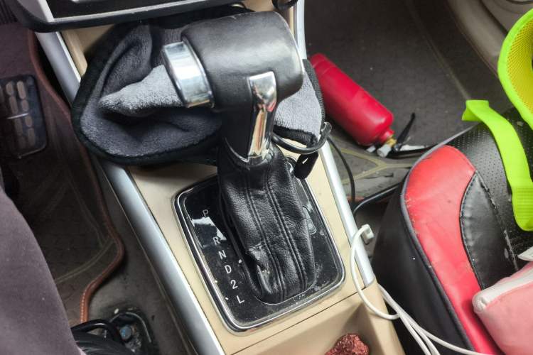 Used BAIC Senova D20 2015 Hatchback 1.5L Automatic Lotte Edition Gear Lever