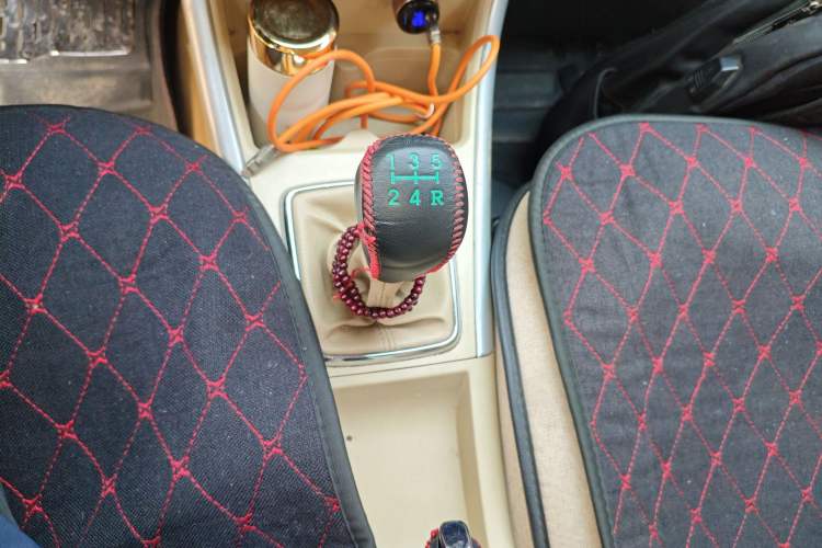 Used BAIC Senova D20 2015 Hatchback 1.5L Manual Lotte Edition Gear Lever