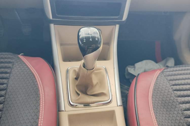 Used BAIC Senova D20 2015 Hatchback 1.5L Manual Lotte Edition Gear Lever