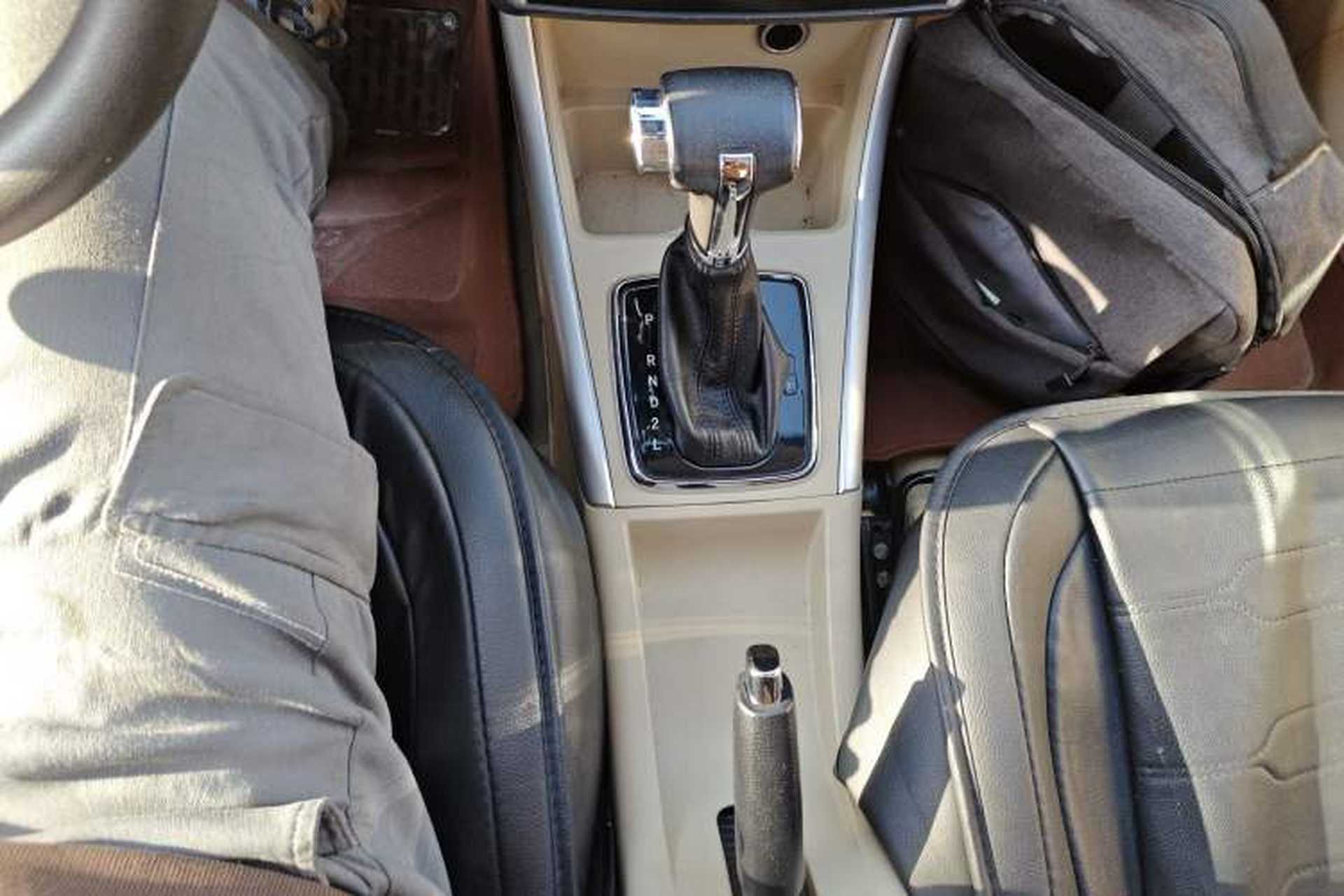 Used BAIC Senova D20 2015 Hatchback 1.5L Automatic Joyful Edition Gear Lever