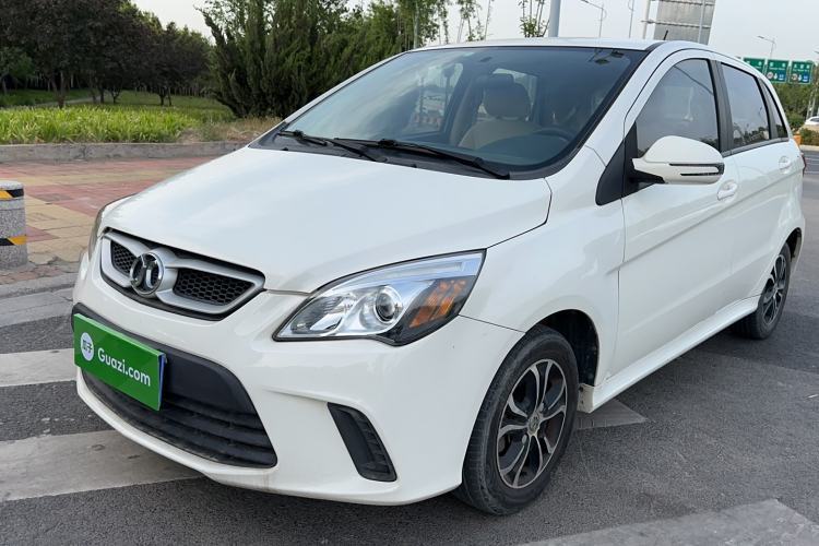 Used BAIC Senova D20 2015 Hatchback 1.5L Manual Lotte Edition Guazi used car, China used car export, Used car for sale, Used cars, Cheapest cars for sale