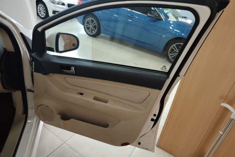 Used BAIC Senova D20 2015 Hatchback 1.5L Automatic Lotte Edition Interior 1
