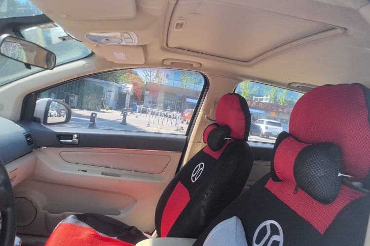Used BAIC Senova D20 2015 Hatchback 1.5L Automatic Joyful Edition Interior 4
