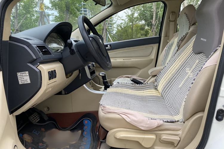 Used BAIC Senova D20 2015 Hatchback 1.5L Automatic Lotte Edition Interior 5
