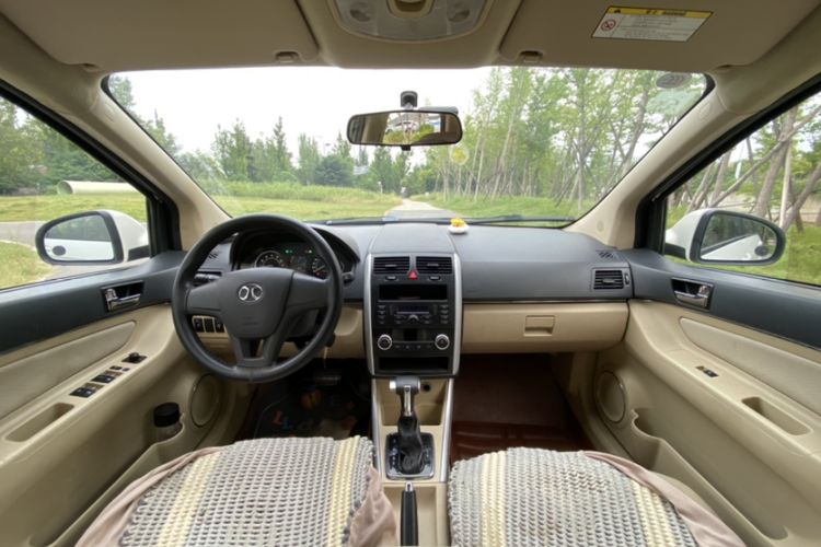 Used BAIC Senova D20 2015 Hatchback 1.5L Automatic Lotte Edition Interior 6