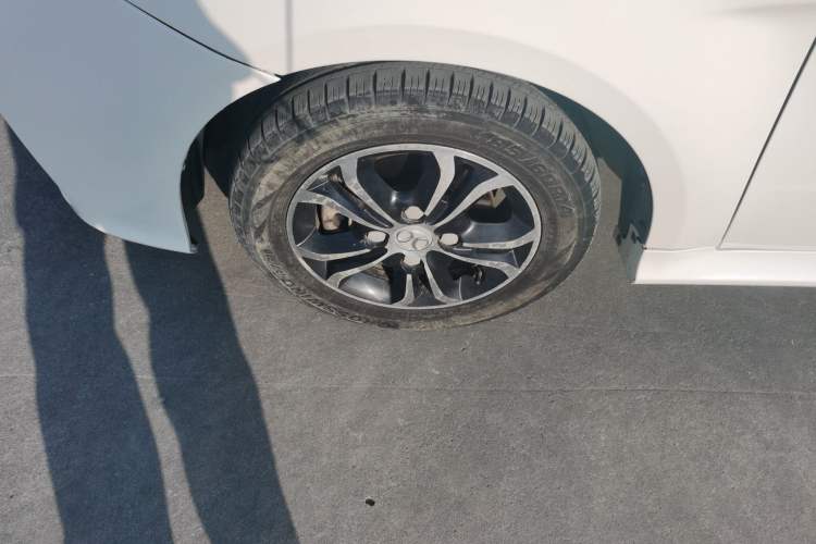 Used BAIC Senova D20 2015 Hatchback 1.5L Automatic Lotte Edition Left Front Wheel Hub
