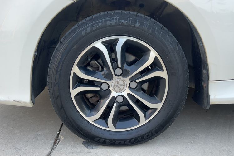 Used BAIC Senova D20 2015 Hatchback 1.5L Manual Leshang Version Left Front Wheel Hub