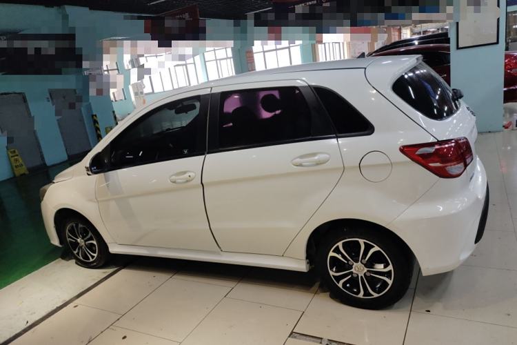 Used BAIC Senova D20 2015 Hatchback 1.5L Automatic Joyful Edition Left Side