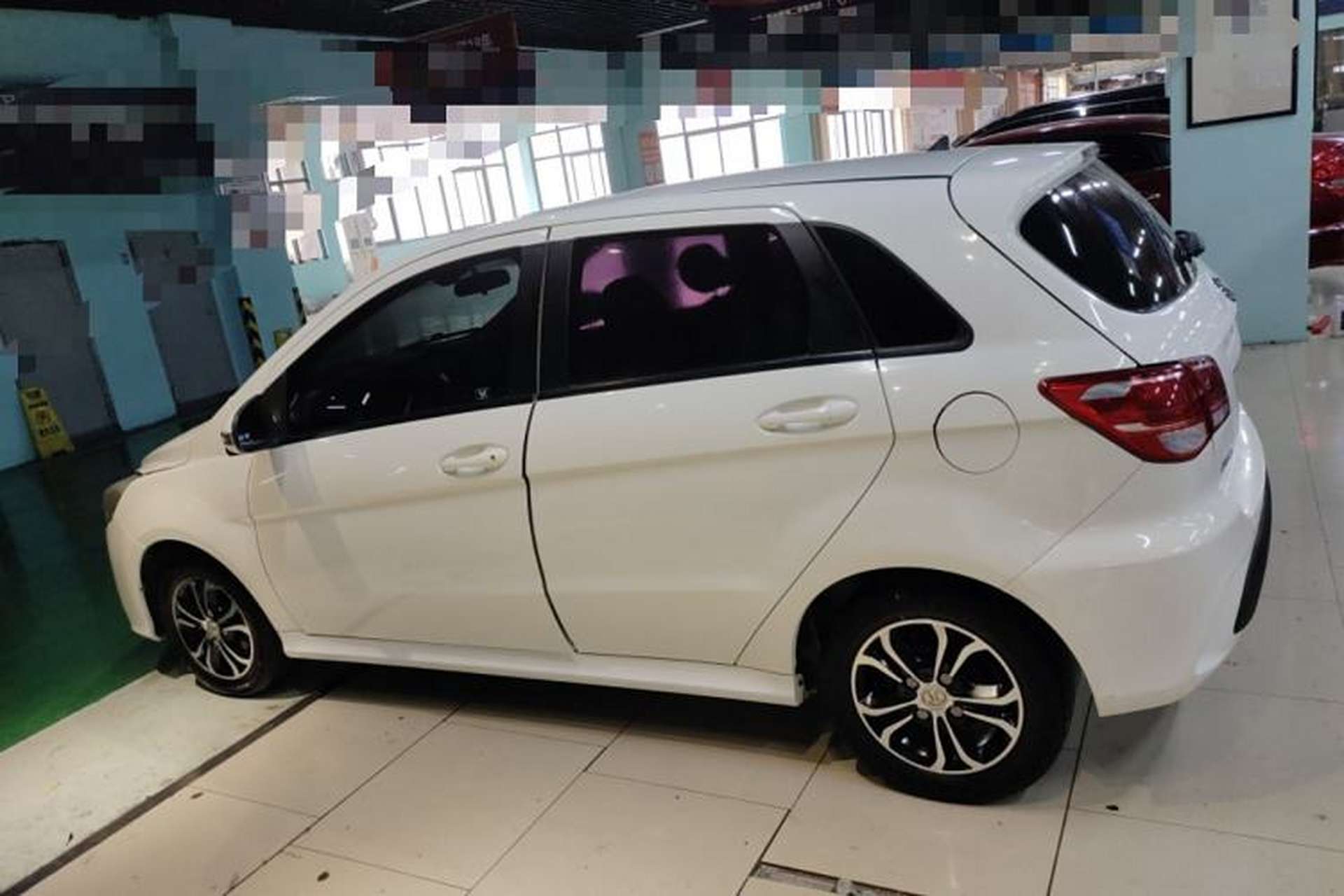 Used BAIC Senova D20 2015 Hatchback 1.5L Automatic Joyful Edition Left Side