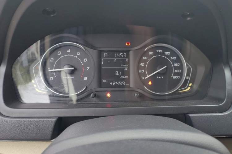 Used BAIC Senova D20 2015 Hatchback 1.5L Automatic Lotte Edition Odometer Close Up