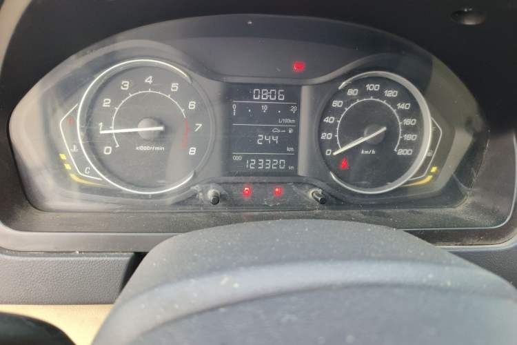 Used BAIC Senova D20 2015 Hatchback 1.3L Manual Leisure Edition Odometer Close Up