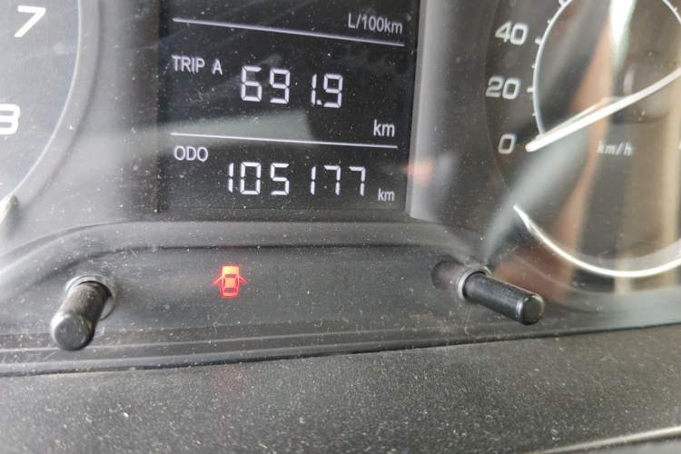 Used BAIC Senova D20 2015 Hatchback 1.5L Manual Lotte Edition Odometer Close Up