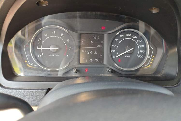 Used BAIC Senova D20 2015 Hatchback 1.5L Manual Lotte Edition Odometer Close Up