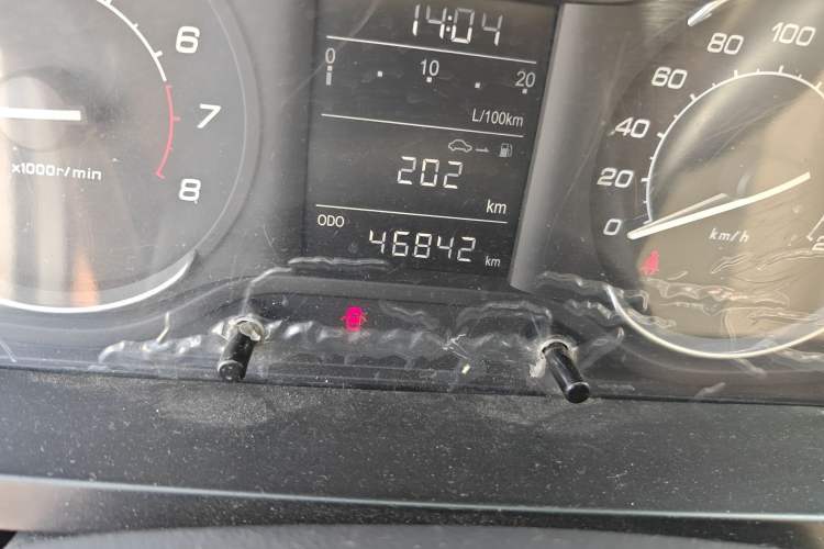 Used BAIC Senova D20 2015 Hatchback 1.5L Manual Lotte Edition Odometer Close Up