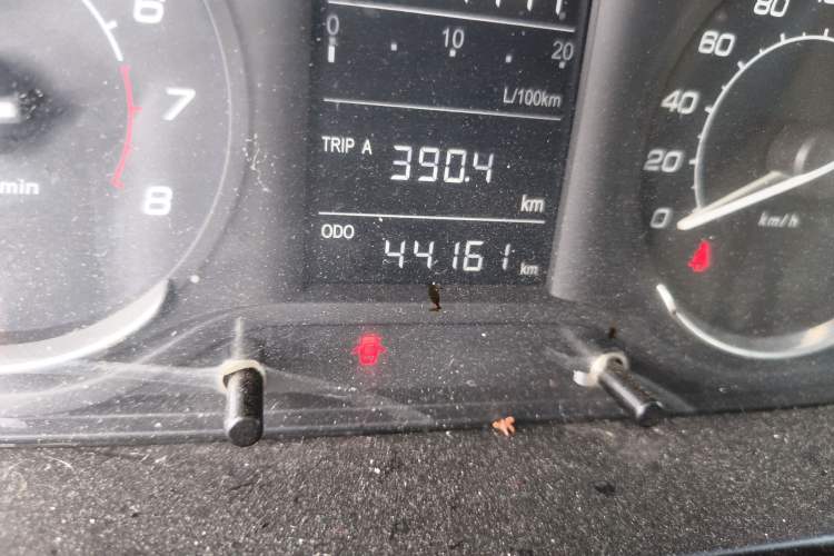 Used BAIC Senova D20 2015 Sedan 1.5L Automatic Lotte Edition Odometer Close Up
