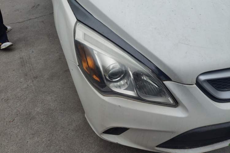 Used BAIC Senova D20 2015 Hatchback 1.5L Automatic Lotte Edition Right Front Headlight