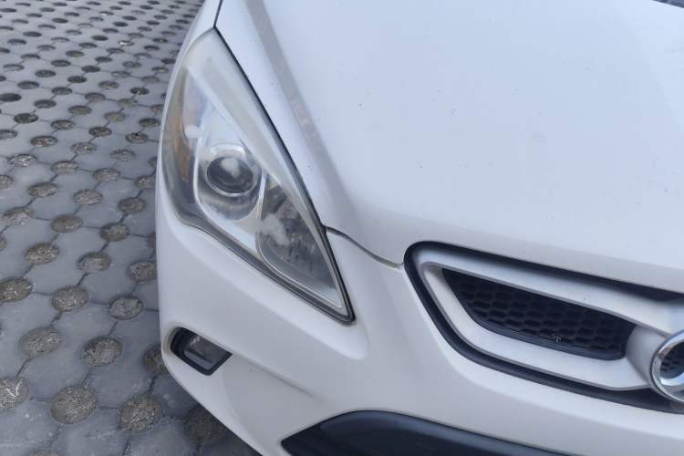 Used BAIC Senova D20 2015 Hatchback 1.5L Automatic Joyful Edition Right Front Headlight
