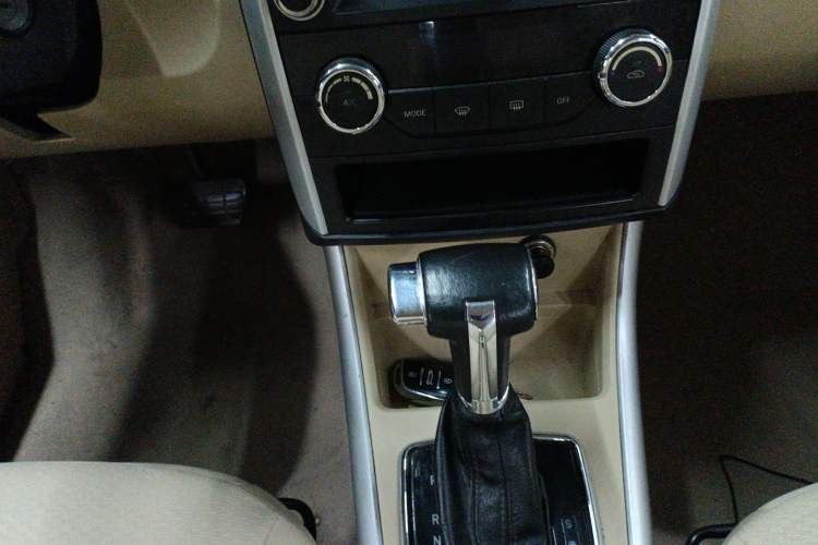 Used BAIC Senova D20 2015 Hatchback 1.5L Automatic Lotte Edition Right Front Seat