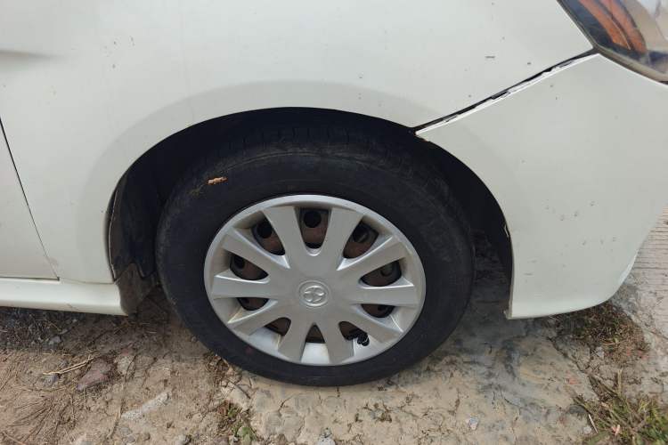 Used BAIC Senova D20 2015 Sedan 1.3L Manual Joy Edition Right Front Wheel Hub