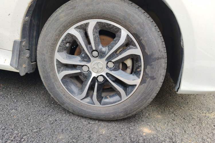 Used BAIC Senova D20 2015 Hatchback 1.5L Manual Lotte Edition Right Front Wheel Hub