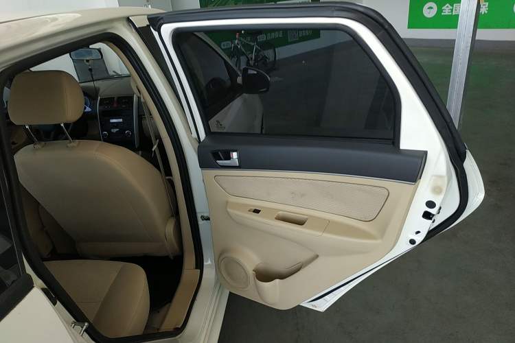 Used BAIC Senova D20 2015 Hatchback 1.3L Manual Joy Edition Right Rear Door Interior