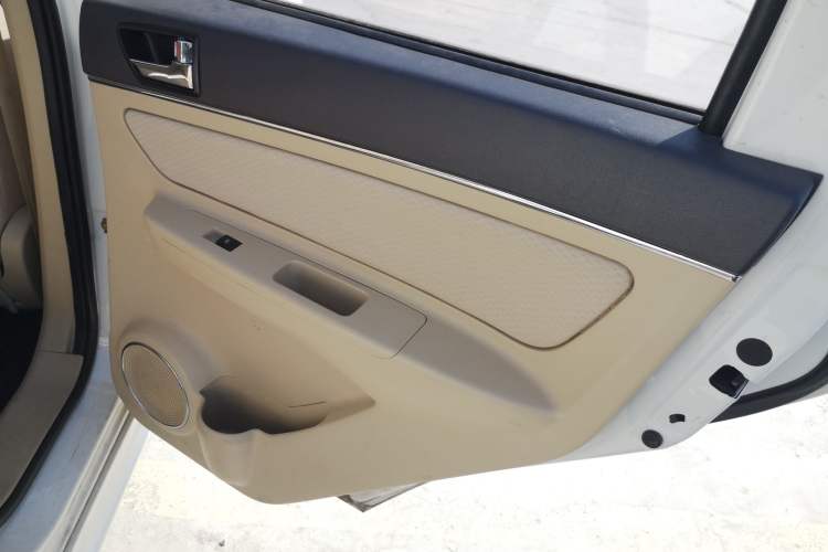 Used BAIC Senova D20 2015 Hatchback 1.5L Manual Lotte Edition Right Rear Door Interior