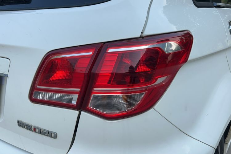 Used BAIC Senova D20 2015 Hatchback 1.5L Manual Leshang Version Right Rear Taillight