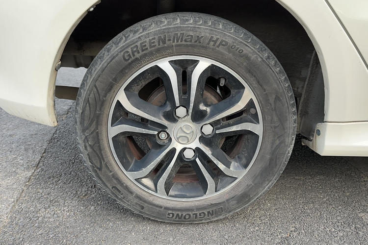 Used BAIC Senova D20 2015 Hatchback 1.5L Manual Lotte Edition Right Rear Wheel Hub