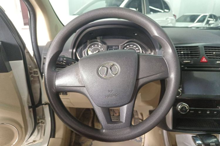 Used BAIC Senova D20 2015 Hatchback 1.5L Automatic Lotte Edition Steering Wheel