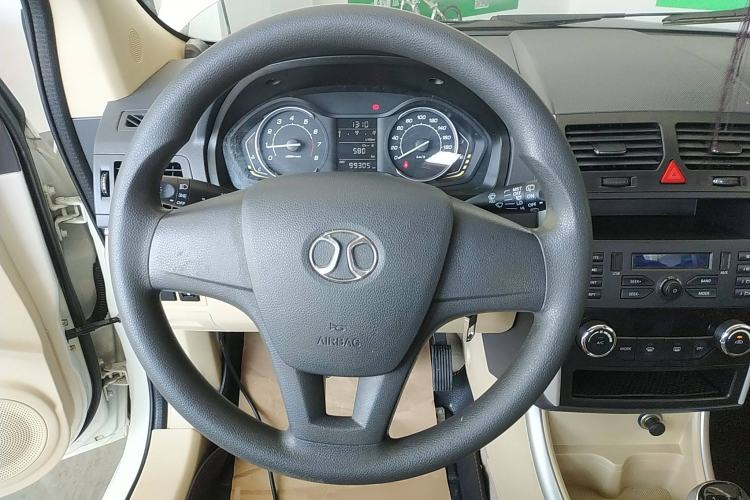 Used BAIC Senova D20 2015 Hatchback 1.3L Manual Joy Edition Steering Wheel