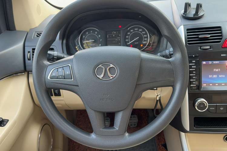Used BAIC Senova D20 2015 Hatchback 1.5L Manual Leshang Version Steering Wheel