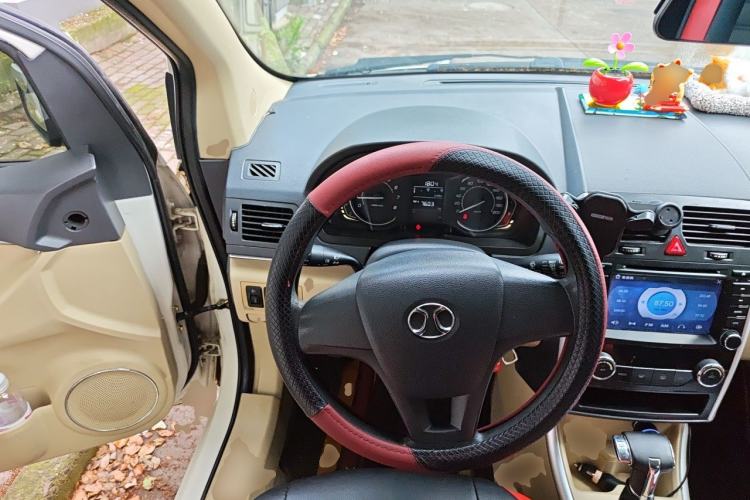 Used BAIC Senova D20 2015 Hatchback 1.5L Automatic Lotte Edition Steering Wheel