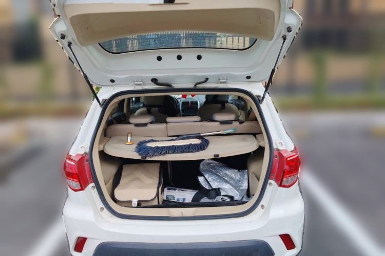 Used BAIC Senova D20 2015 Hatchback 1.5L Manual Lotte Edition Trunk