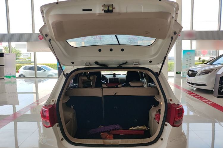 Used BAIC Senova D20 2015 Hatchback 1.5L Manual Lotte Edition Trunk