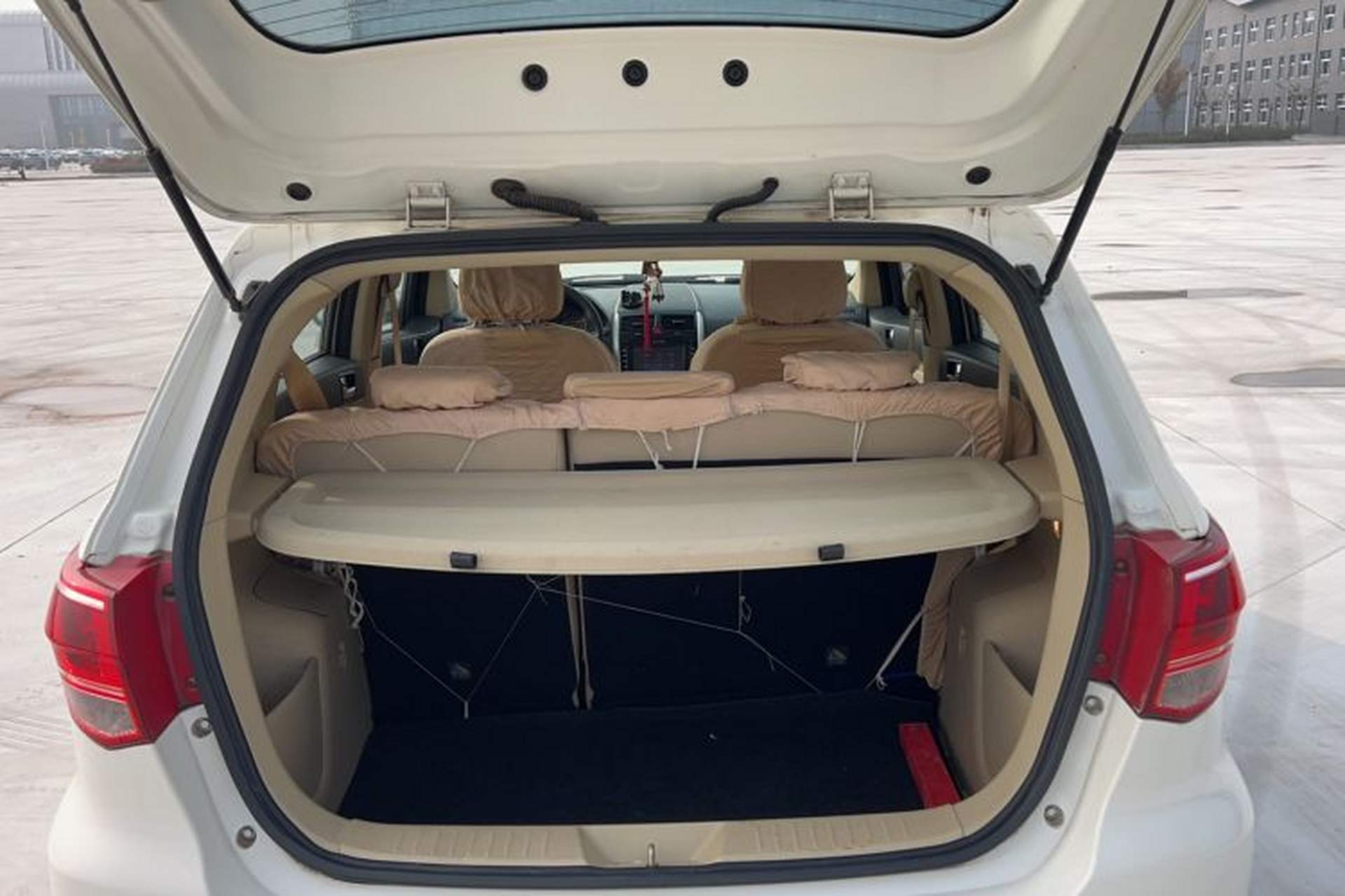 Used BAIC Senova D20 2015 Hatchback 1.5L Manual Leshang Version Trunk