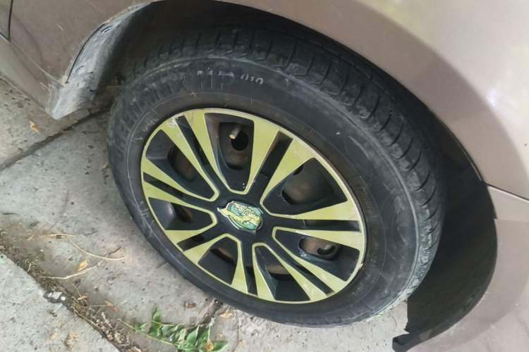 Used BAIC Senova D20 2015 Hatchback 1.3L Manual Joy Edition Right Front Wheel Hub