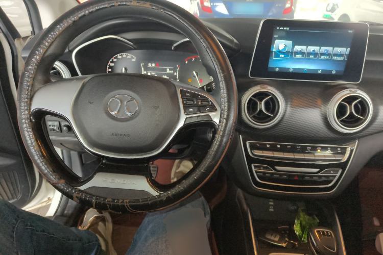Used BAIC Senova D50 2018 1.5L Manual Luxury Intelligent Driving Version Center Console