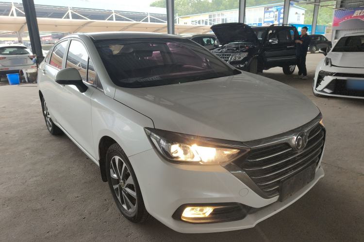 Used BAIC Senova D50 2018 1.5L Manual Luxury Intelligent Driving Version Front Right 45 Deg