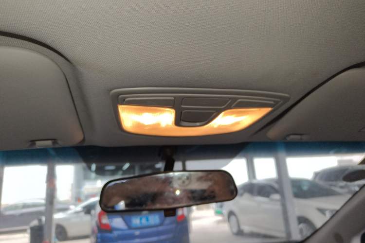 Used BAIC Senova D50 2018 1.5L Manual Luxury Intelligent Driving Version Headliner