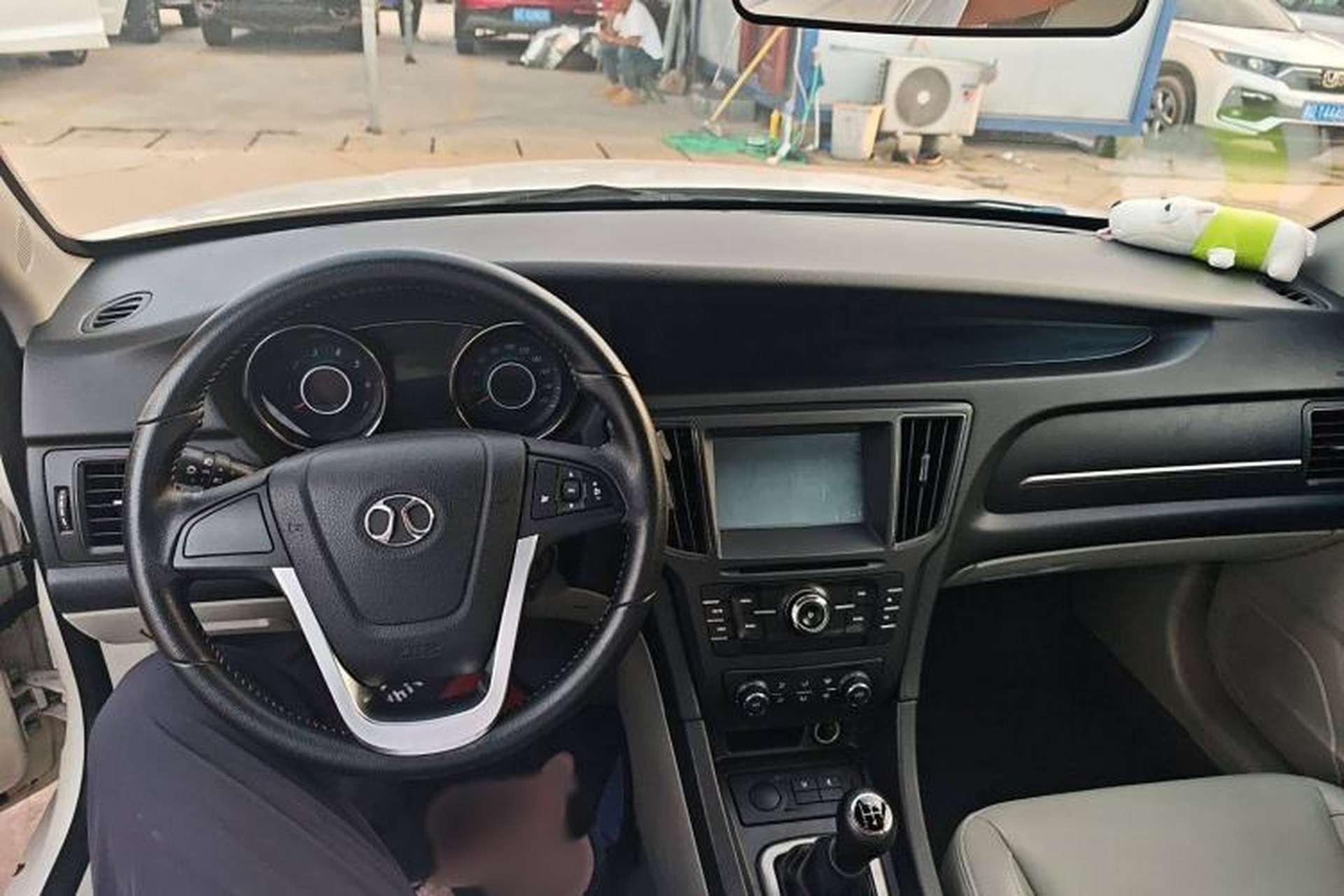 Used BAIC Senova D50 2014 1.5L manual comfort version Interior 3