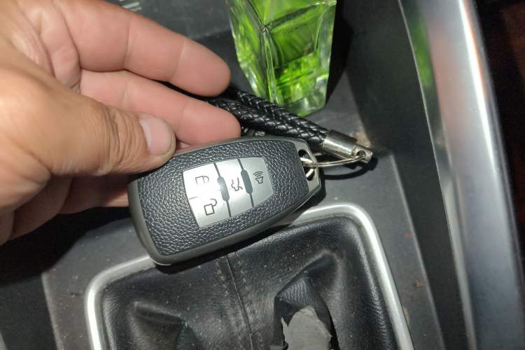 Used BAIC Senova D50 2018 1.5L Manual Luxury Intelligent Driving Version Vehicle Key