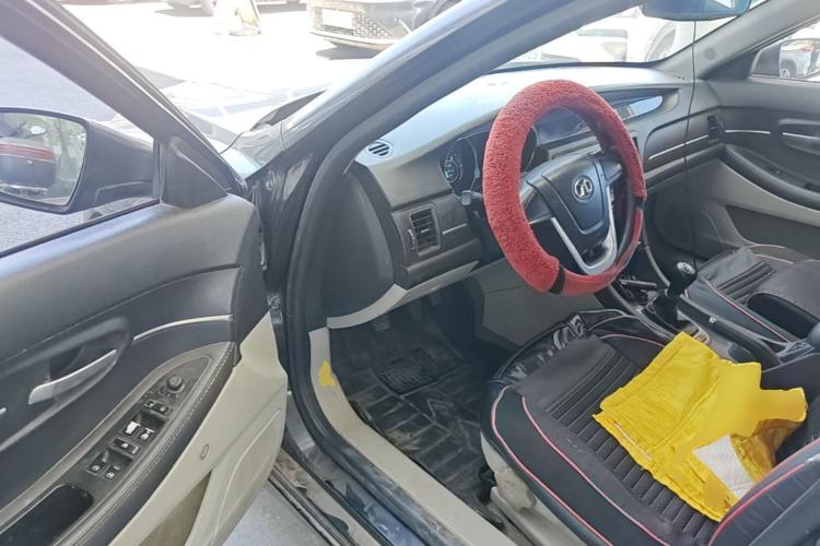 Used BAIC Senova D50 2014 1.5L manual standard version Driver Seat