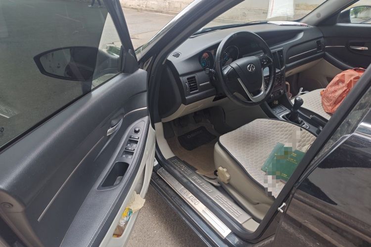 Used BAIC Senova D50 2014 1.5L manual comfort version Driver Seat